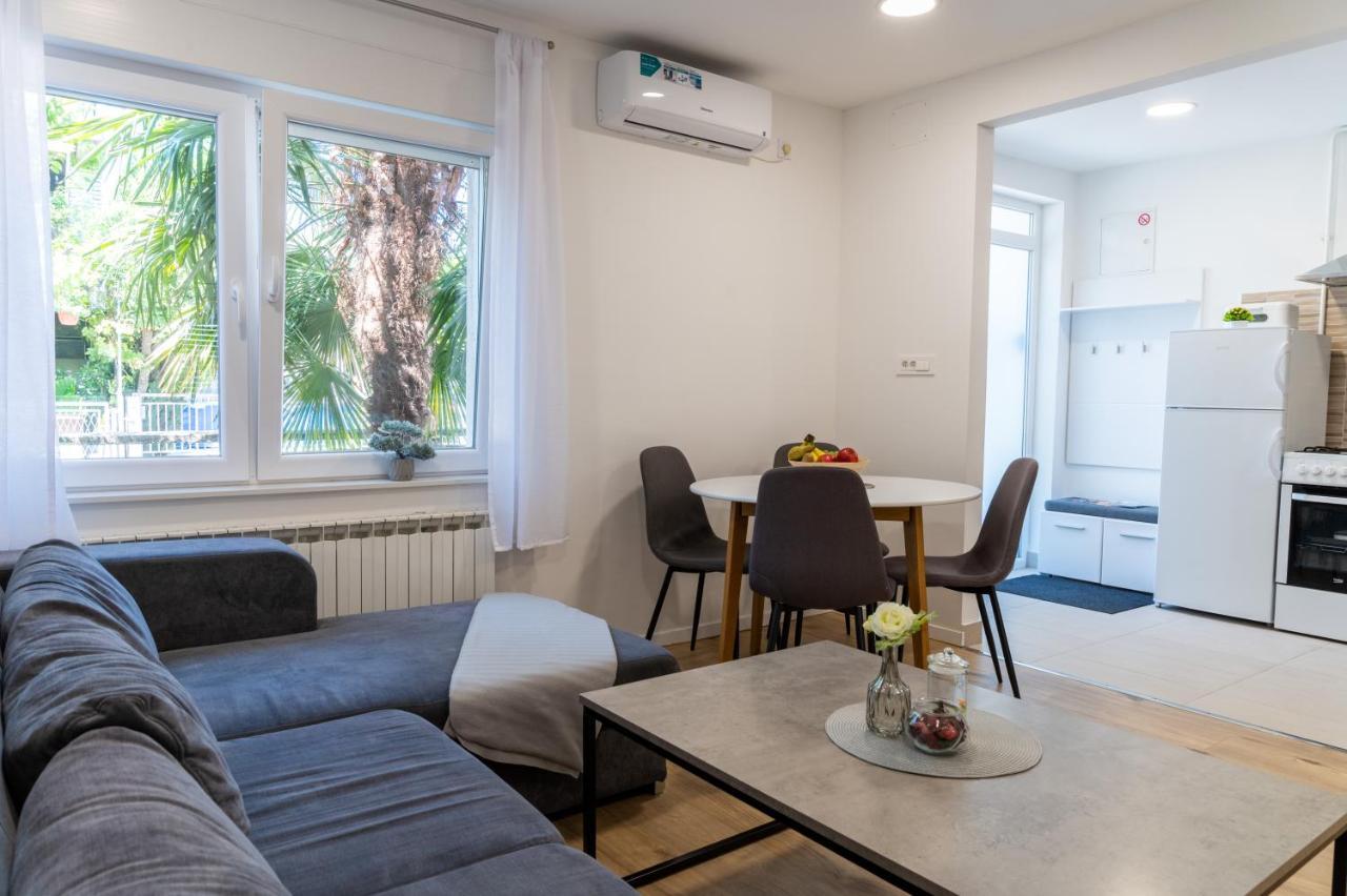 Kuca Za Odmor Palma Apartment ซาเกร็บ ภายนอก รูปภาพ