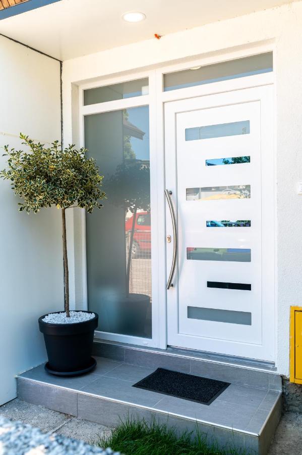 Kuca Za Odmor Palma Apartment ซาเกร็บ ภายนอก รูปภาพ