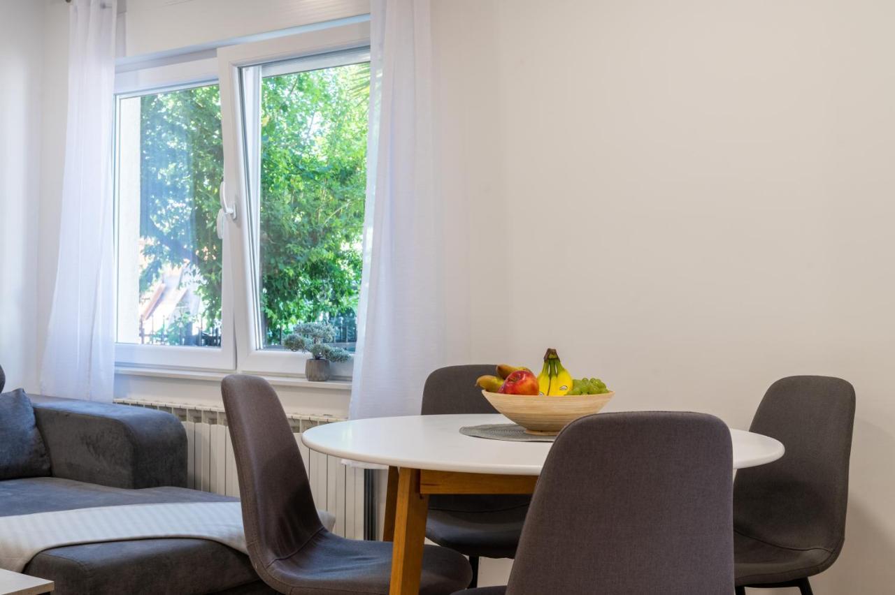 Kuca Za Odmor Palma Apartment ซาเกร็บ ภายนอก รูปภาพ