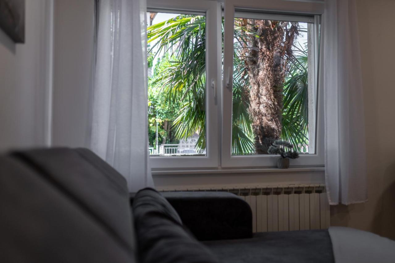 Kuca Za Odmor Palma Apartment ซาเกร็บ ภายนอก รูปภาพ